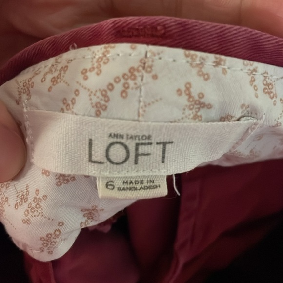 Loft size 6 Mauve Pink Color Mid-rise 6” Inseam The Riviera Shorts with Pockets - Picture 2 of 10